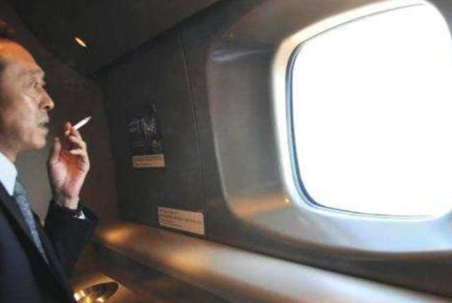 为什么都是高铁，日本有吸烟区，中国却直接禁止？看完你就会明白