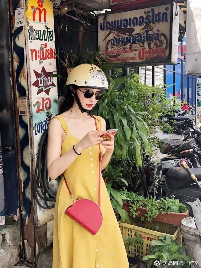 解锁天鹅颈，靠穿衣也能有!试试吴宣仪宋茜的“秀肤”穿搭