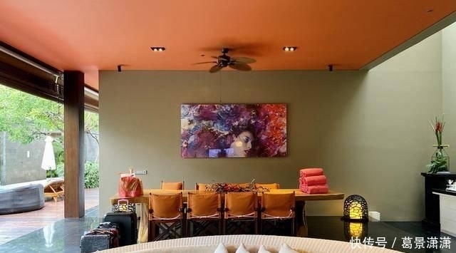 那一刻:在600多平的别墅房睡一晚是啥感觉?推开门那一刻就知道没白来