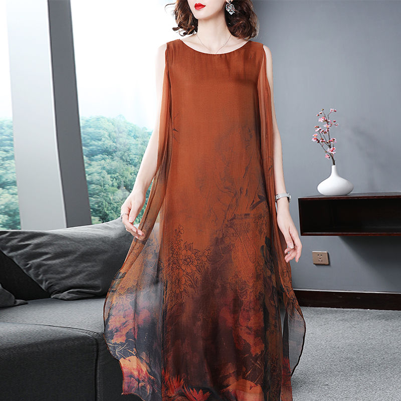 天!168斤的老婆穿这绵绸裙,竟有水蛇腰,看的我心扑通扑通啊