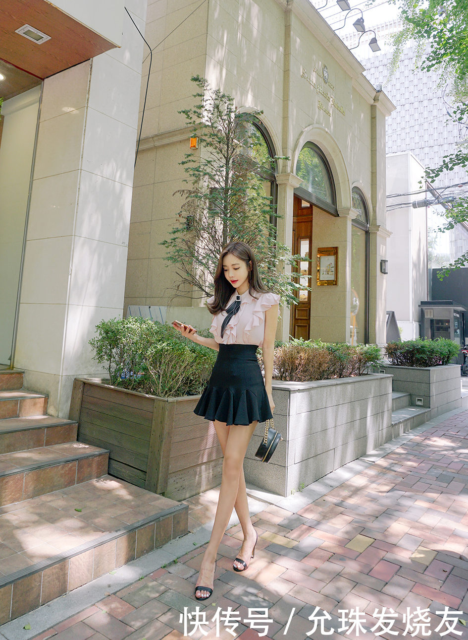 孙允珠繁花双色吊垂嫩叶无袖衫