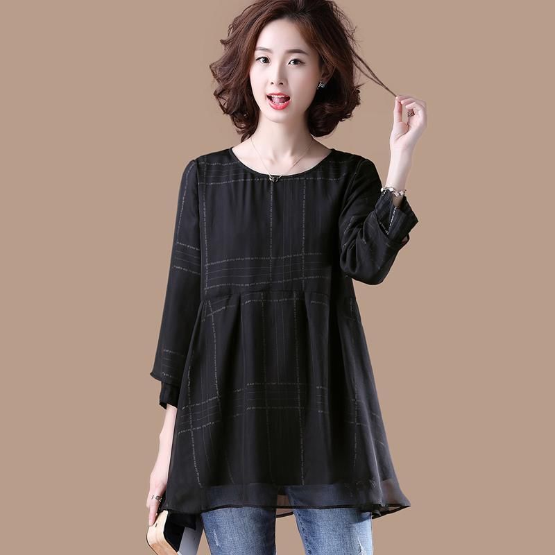 天!这才是70后女人该美的样子,新款娃娃衫,藏肉真洋气