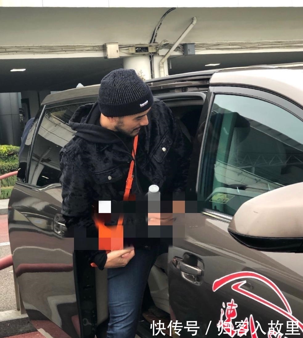 高以翔与女友几年