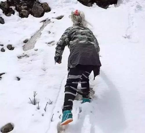 连62岁老太太都美丽地环游世界，你还有理由邋遢？