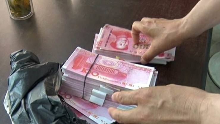 南京保洁员拾“巨款”上交单位领导，结局尴尬让她哭笑不得