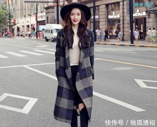  『主流』发现：焦糖色早过时，现主流森系大衣+赫本裙，保暖清新巨减龄