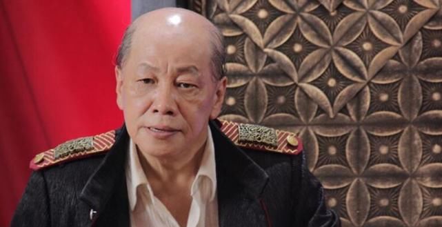  『拍摄』《功夫》原班人马拍摄，却是个2.8分的烂片，其实就差周星驰