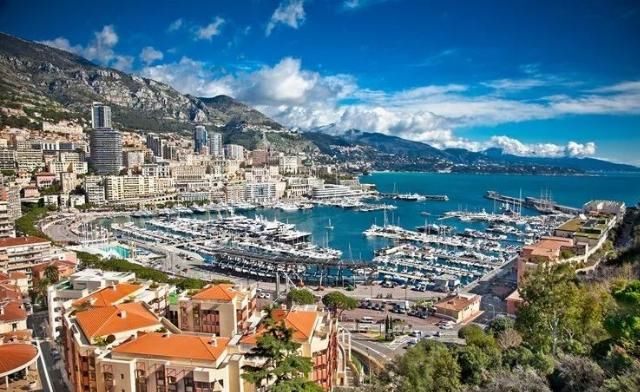 LOUIS VUITTON改变时尚圈的度假系列