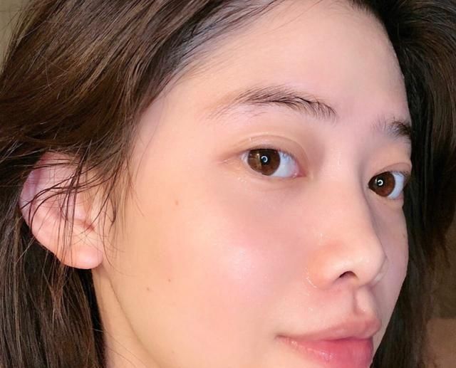  适合@这四款大牌要慎用:神仙水只适合油皮,红腰子精华方法错就没效果