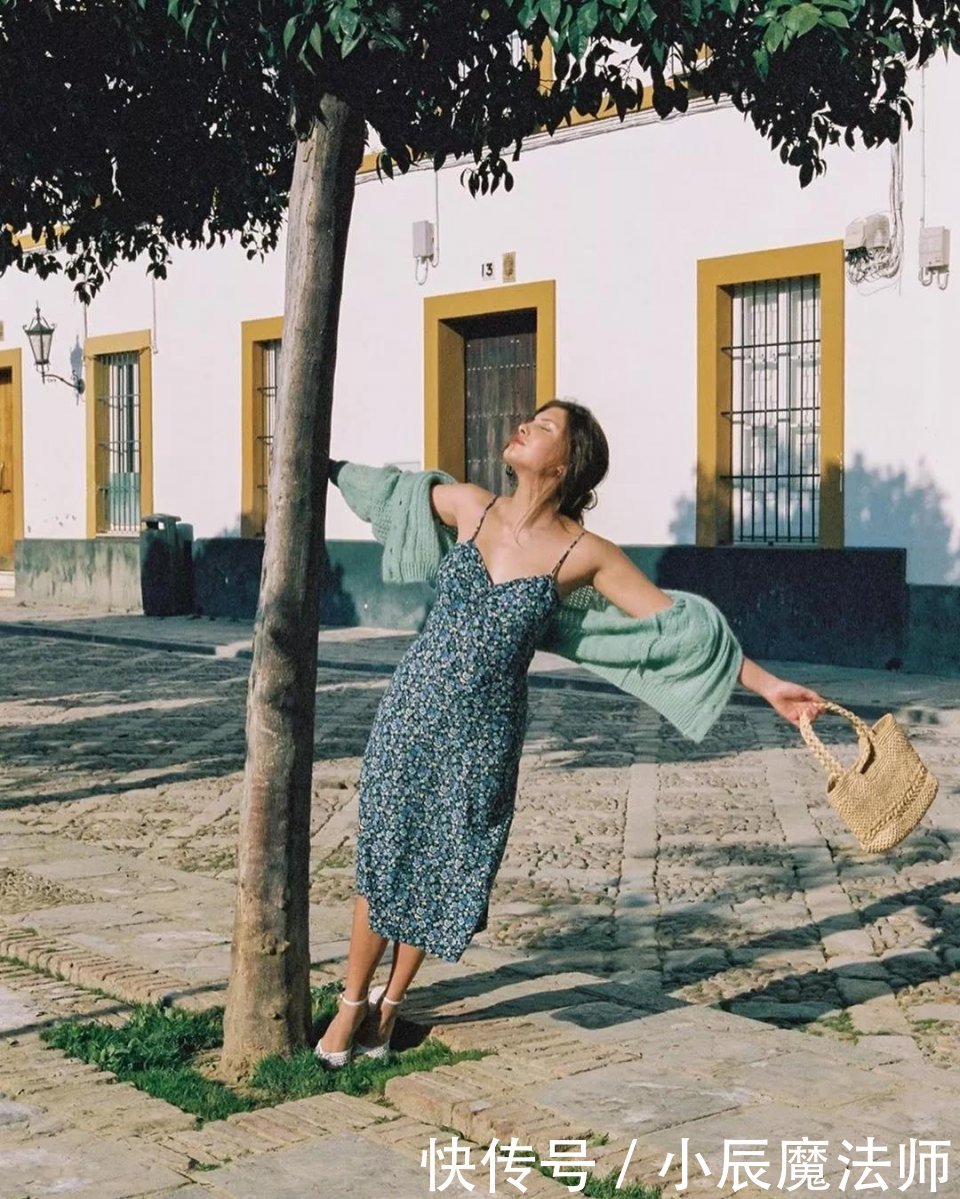 『复古方领』高级又时髦,照着穿回头率200%!