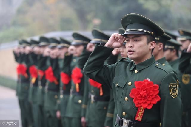 重新登记退伍军人信息，落实补助与优待政策