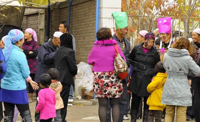  「彩礼」农村“彩礼买妻”成新风，刚说要限制，又有农民反对，