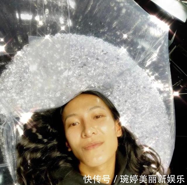 『黑马』从野心设计师到Vlog新晋黑马,我就是偏爱Alexander Wang怎样!
