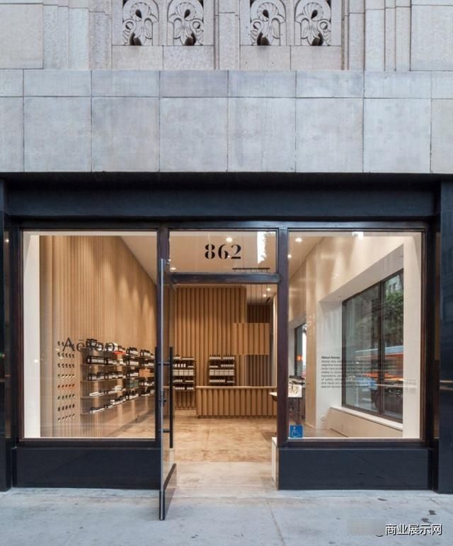 「植物」美国加州洛杉矶伊索 (Aesop) 天然植物护肤品店