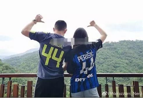 张馨予怀孕了？网曝何婕陪张馨予医院孕检！送走爱犬疑似坐实怀孕