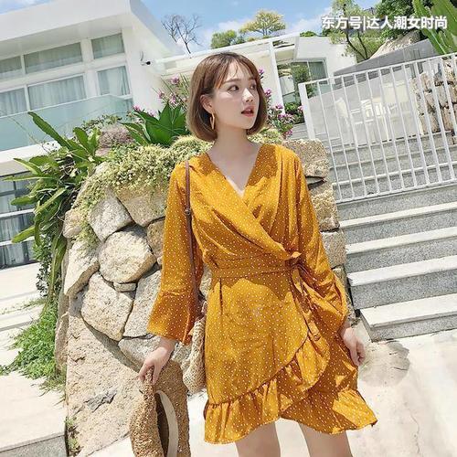 想要摆脱土气味？首选这几款连衣裙，这才是25岁女人该有的样子