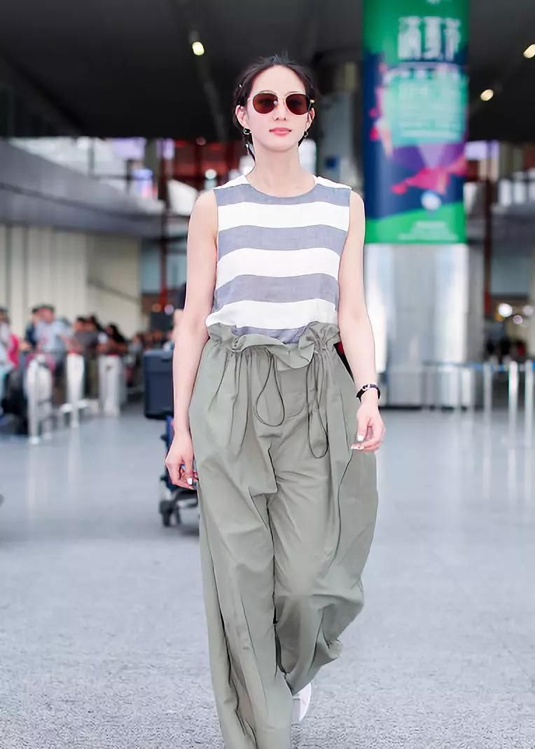 张钧宁随着《如懿传》再次大火，一身晚礼服光彩照人，时髦得飞起