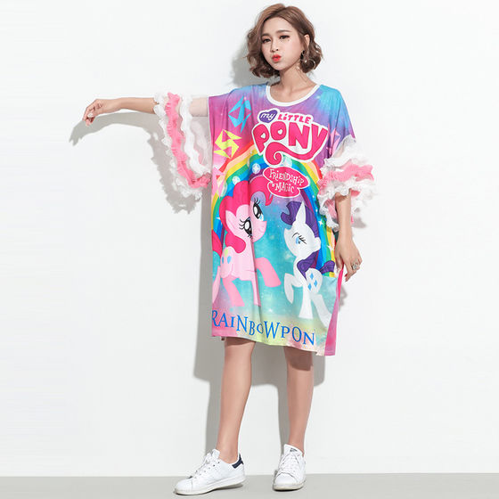 小清新风是最显美的，也是最显年轻的40左右的女人穿最合适不过