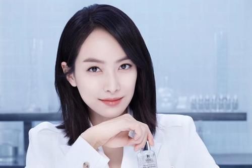  「做错」爽肤水应该“涂”还是“拍”？美容师说出实情，原来我一直做错了