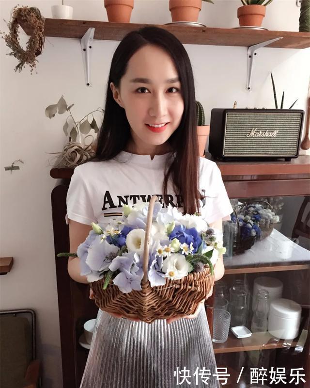  防护■雷佳音老婆翟煦飞罕见现身，接机“前夫哥”，做防护措施毫不留情