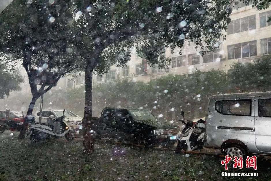  『河北省气象』中到大雨+冰雹！河北大范围降雨！雷电预警发布