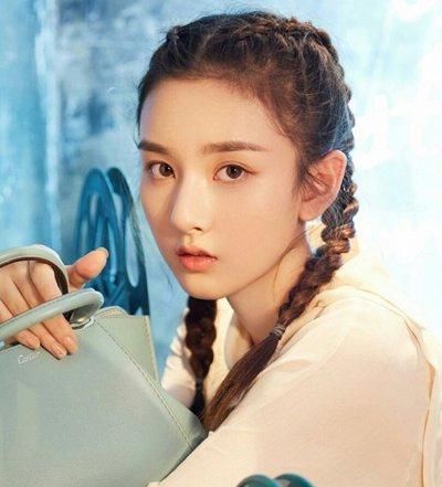 12个职业女性梳头发方法！