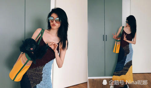 超模里何穗比奚梦瑶会穿,半身裙里藏着白色蕾丝,出场一次比一次