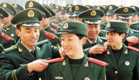 「最新解答」士官和义务兵退出现役到地方工资待遇问题！