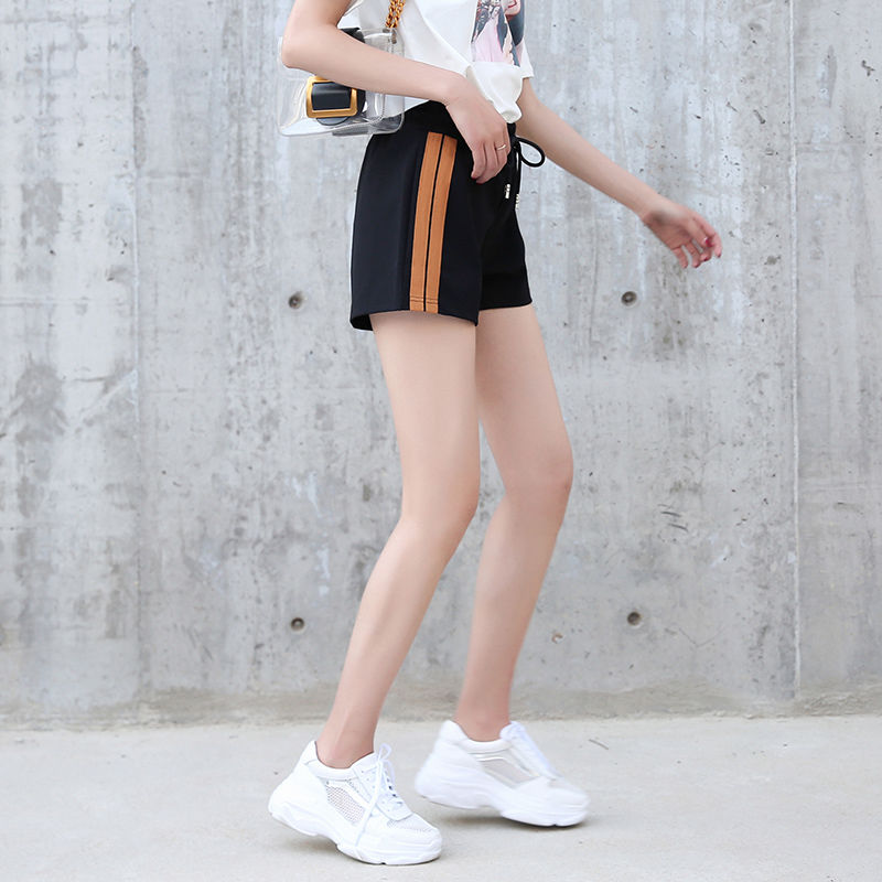 夏天怕热又不爱穿裙子?那就来试试最新款的阔腿短裤，清凉又舒适