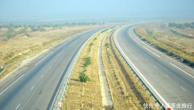 中国最“吸金”的高速公路，投资7亿，1年就回本，赚了20亿！