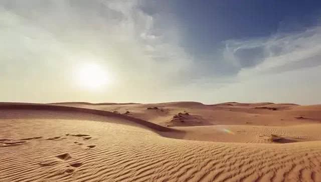 世界上最失败的沙漠,水比沙子多,不仅能捕鱼捉虾还能潜水游泳