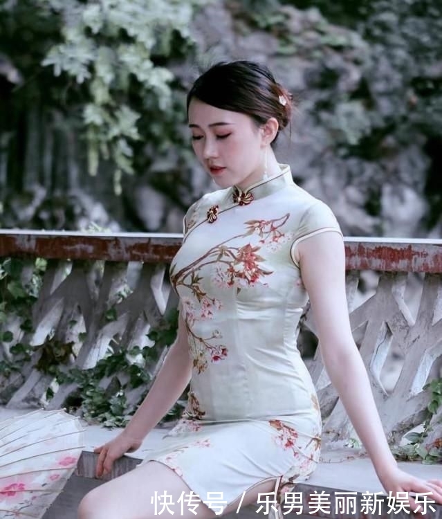 【调侃】160斤美丽人穿时尚潮流旗袍裙, 丈夫调侃: 身型发胖有点儿煞风景