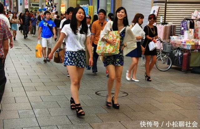 实拍日本街头女孩,化妆太大胆，网友惊呆了！