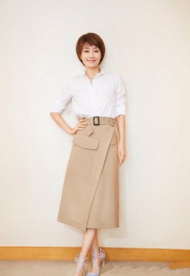 为了博眼球，也是够拼的了，这还是马伊俐吗?裤子穿成了抹胸