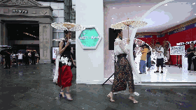 《延禧攻略》同款手机?这波跨界撞脸我给满分!