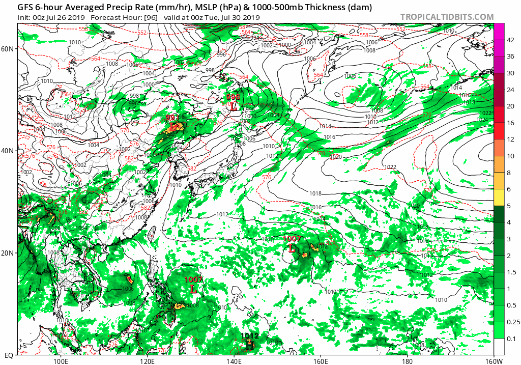 双台风又共舞？一个或达12级登陆我国，一个或成超强台风登陆日本