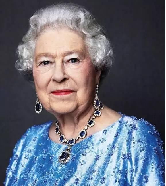 英国女王的珠宝，每一件都价值连城!