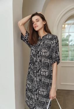  [美力]米皇服饰MIHUANG2020春夏，真丝印花美力进化沸腾时尚圈