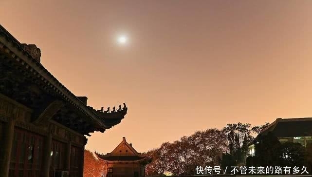  #第一个#中国第一个直辖市，被誉为“东方芝加哥”，如今发展却