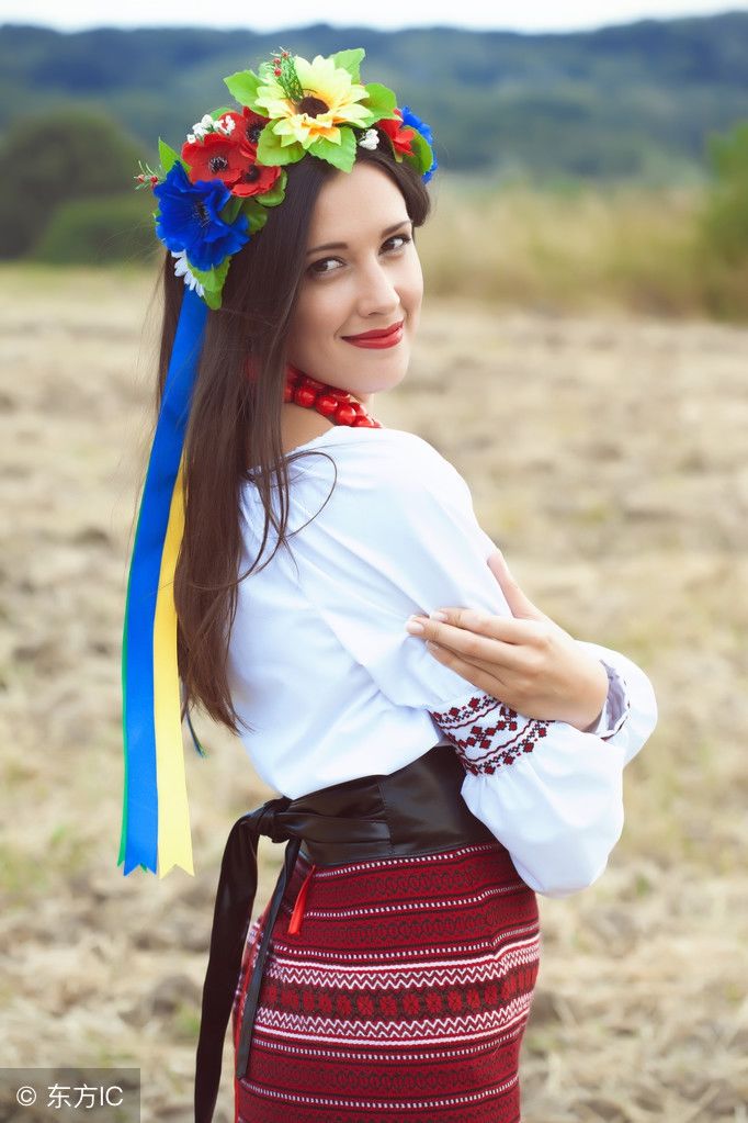 乌克兰是美女最多的国家，走在街头上美女成群，多数女孩皮肤白皙