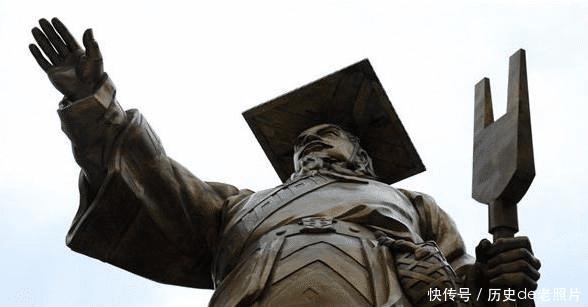 世界四大名杖,英国权杖镶了世界最大的钻石,中