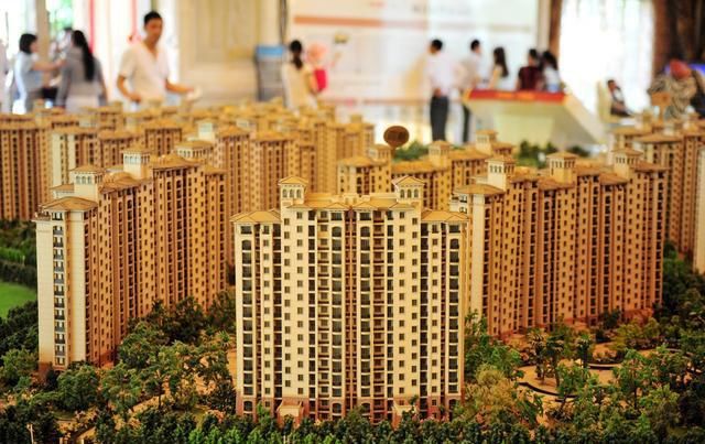 父母不给我买房,很失望!被高房价击溃的年轻