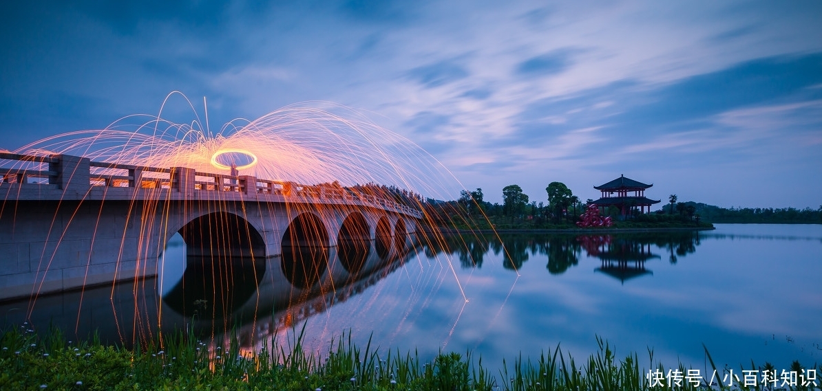 遇见流光溢彩，如何拍摄创意光绘？手把手教你玩转光绘摄影