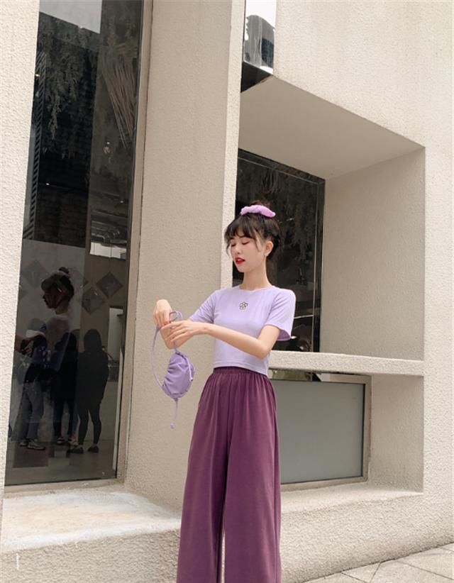  [复古]过气的阔腿裤不要穿了,2020年流行这条裤子,复古显瘦有档次