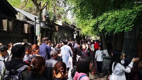  gdp|中国经济最强省会：GDP占据全省一半，如今稳居新一线榜首！