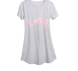 你的睡衣够性感吗?看看下面女人怎么穿，优雅而不失韵味