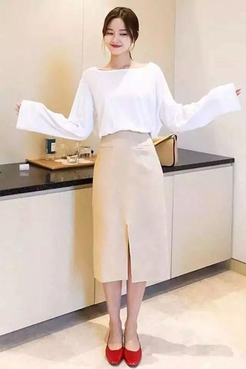 袁姗姗筷子腿没了？选错裙子你不胖谁胖！