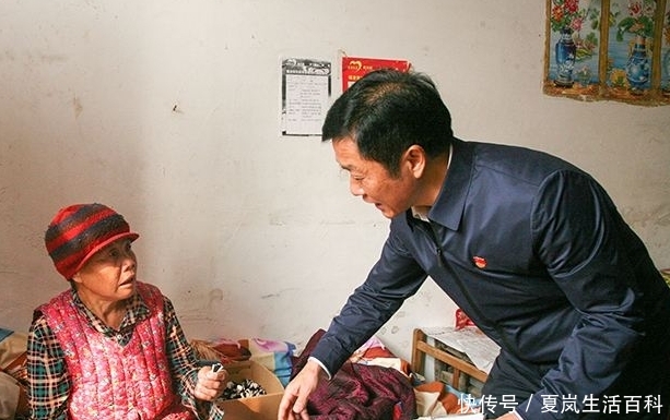 下月起，国家严查农村3类“蛀虫”，农民幸福的小日子指日可待！