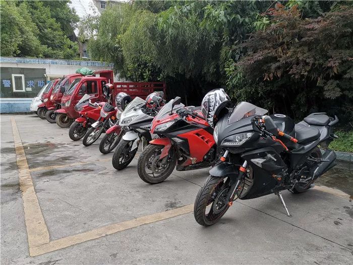  摩托车|六盘水警方将这些被盗摩托车集中返还，有你的吗？