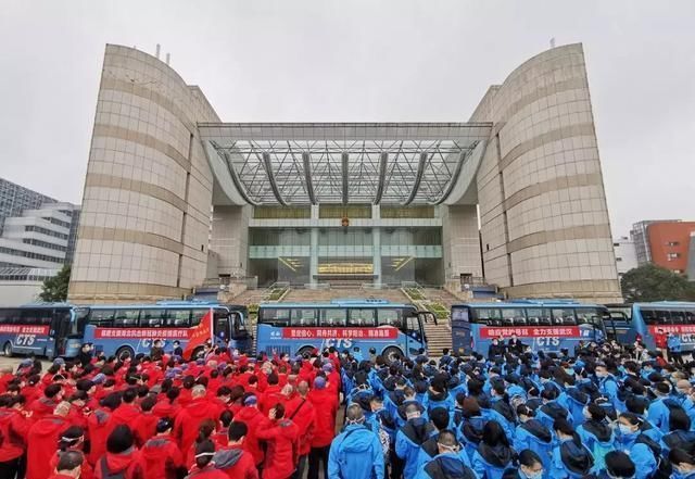  福建省支援湖北抗疫■刚刚！福建277人，红蓝CP出征